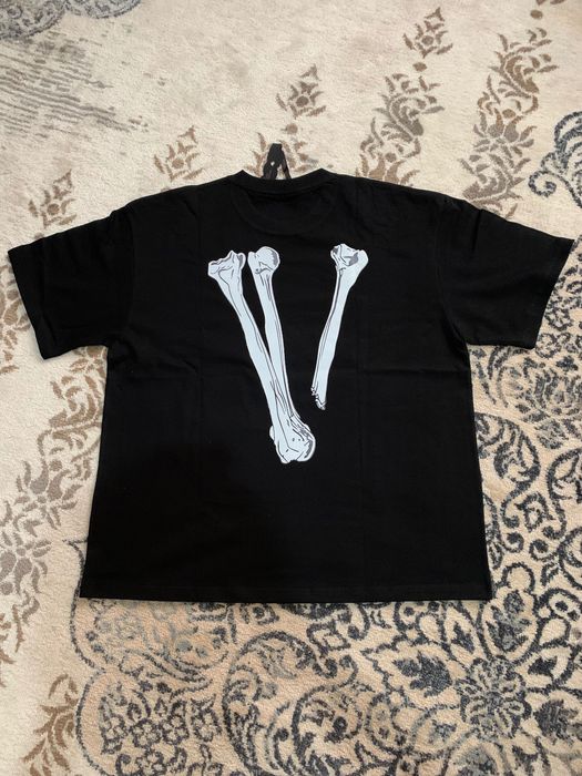 V lone t-shirt v nalichie: L