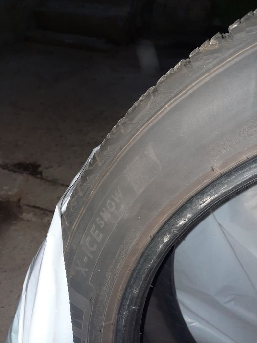 Anvelope iarnă 225 50 r18