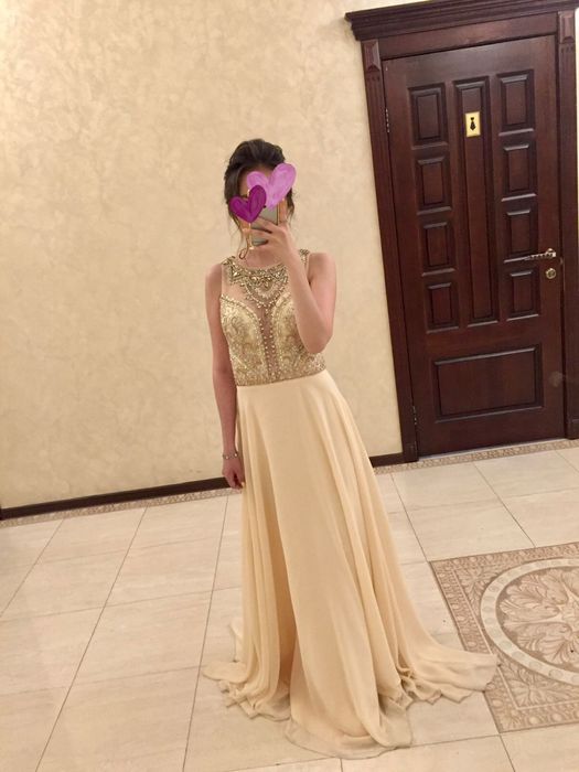 Продам платье вечернее