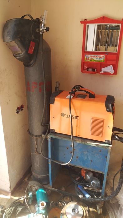 Argon svarka (jasicTIG200PACDC)