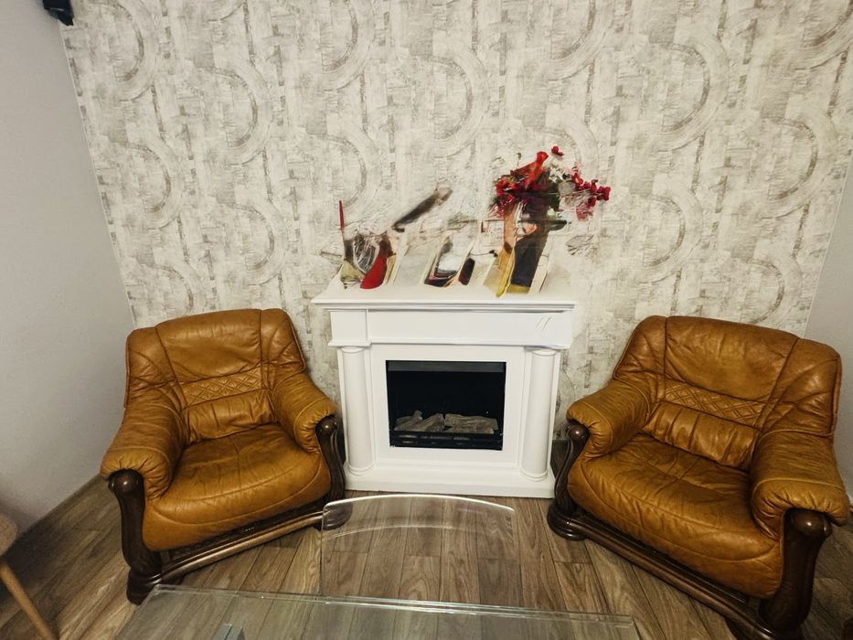 Canapea piele maro impecabila