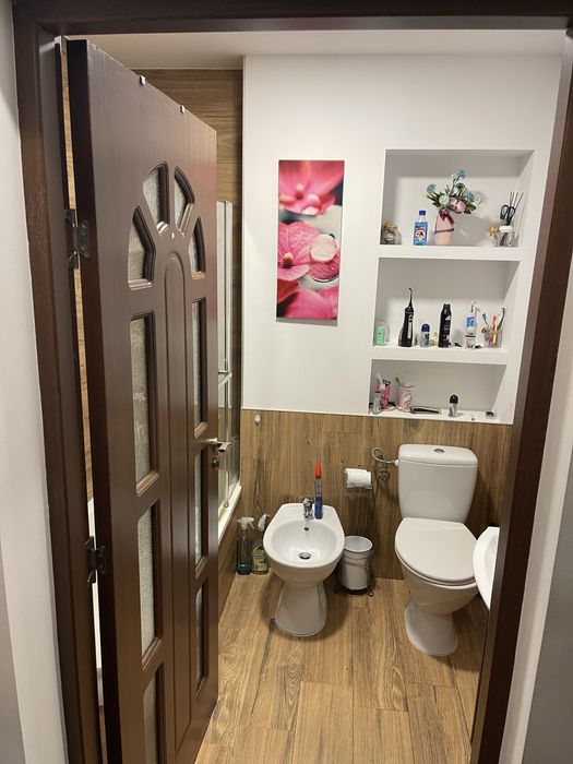 Vand apartament 4 camere