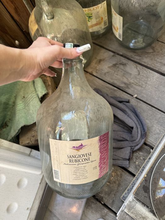 продаю бутылки под вино