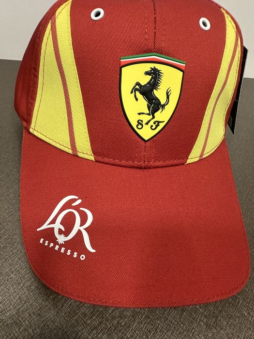 Оригинална шапка Ferrari Hypercar лимитирана подходяща за подарък