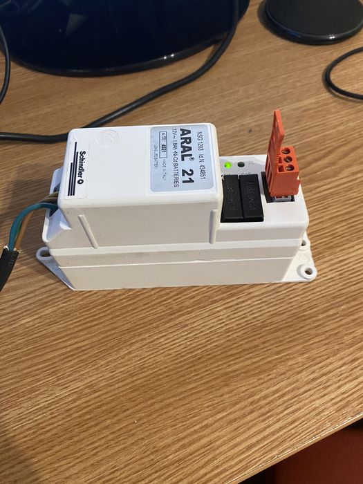 Sursa curent ARAL 21 12V, 1.8AH