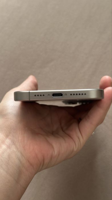 Продам iPhone 15 Pro Max в идеальном состоянии