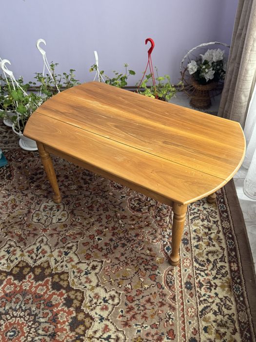 Fotolii vintage + masuta lemn masiv - set mobilier stare excelenta