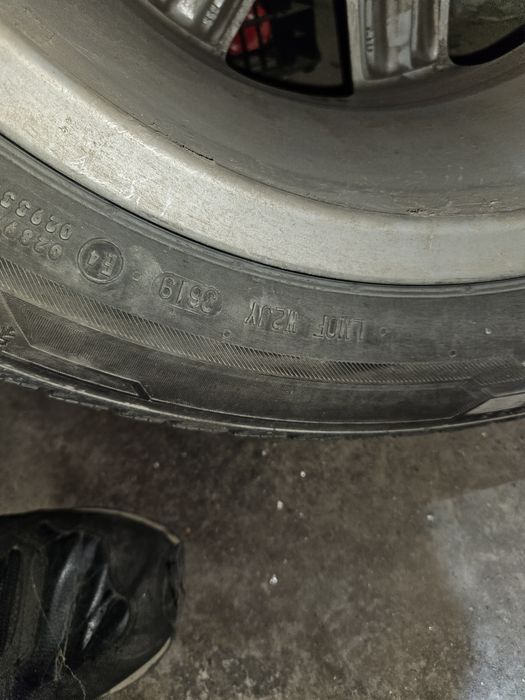 Гуми с джанти R16