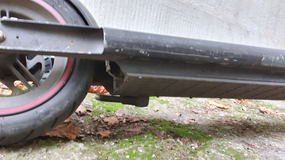 trotineta electrica xiaomi 4 pro defecta baterie moarta