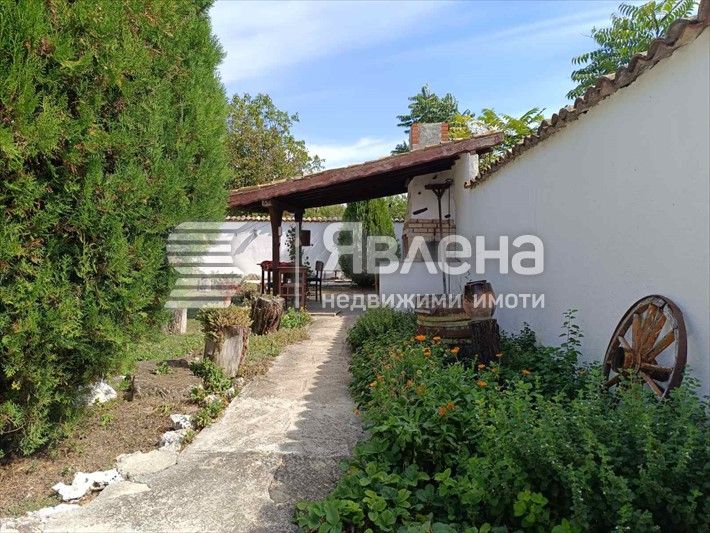 Продава се Къща в Плиска - 260 кв.м за 616 €/кв.м - Снимка #3