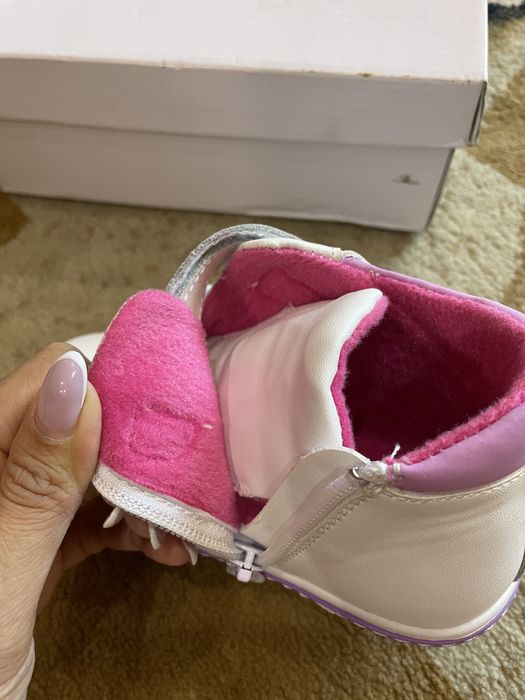 Продам сапожки на девочку