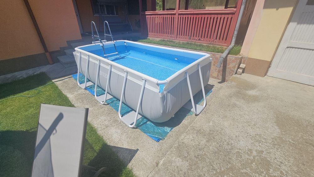 Piscina pentru curte INTEX