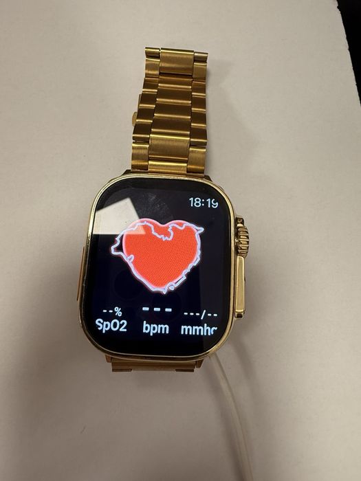 Часовник Apple  watch
