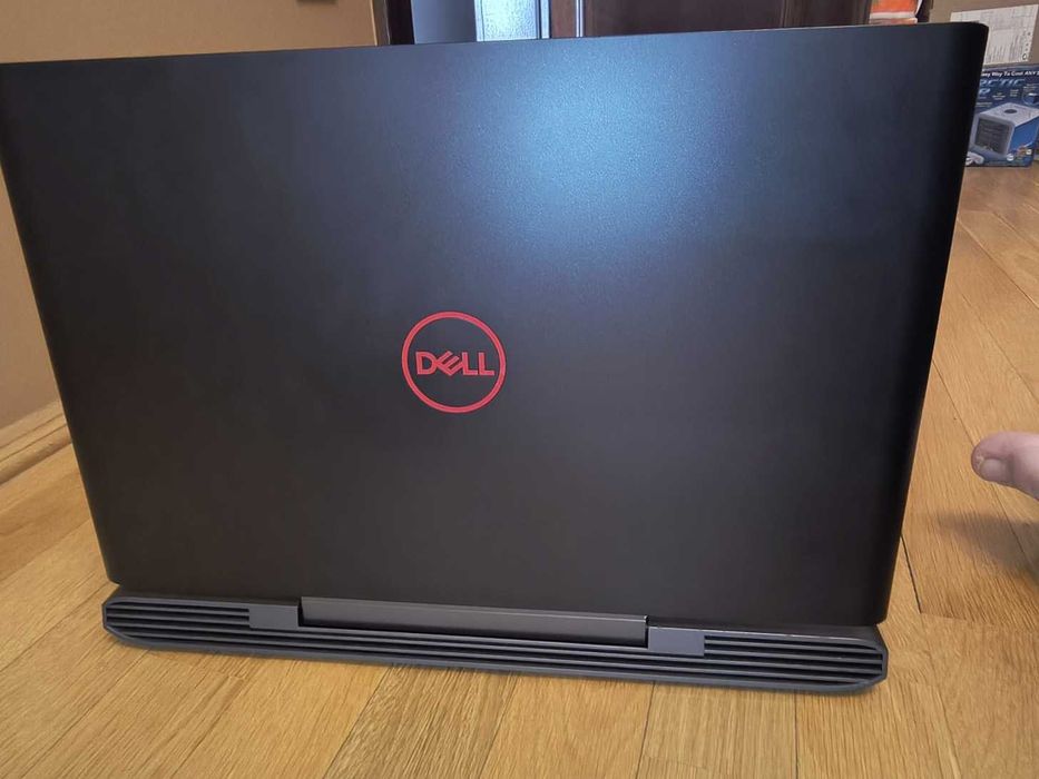 Vând Laptop gaming Dell G5 5587 - 15.6" FHD 120Hz Nvidia GTX 1060 6Gb