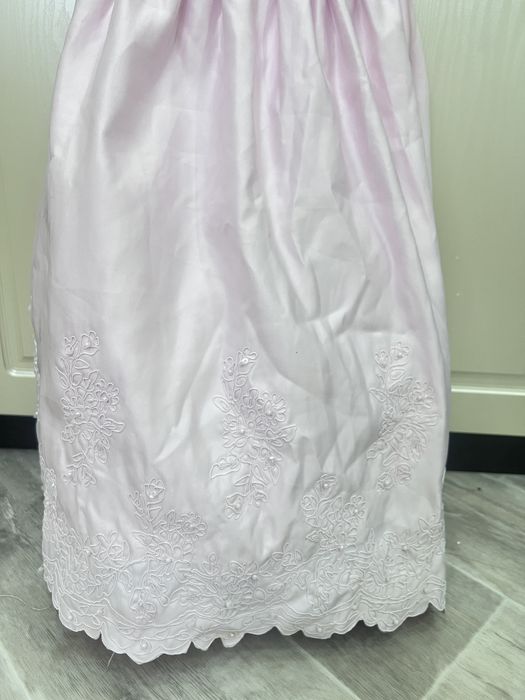 Продаю нарядное платье