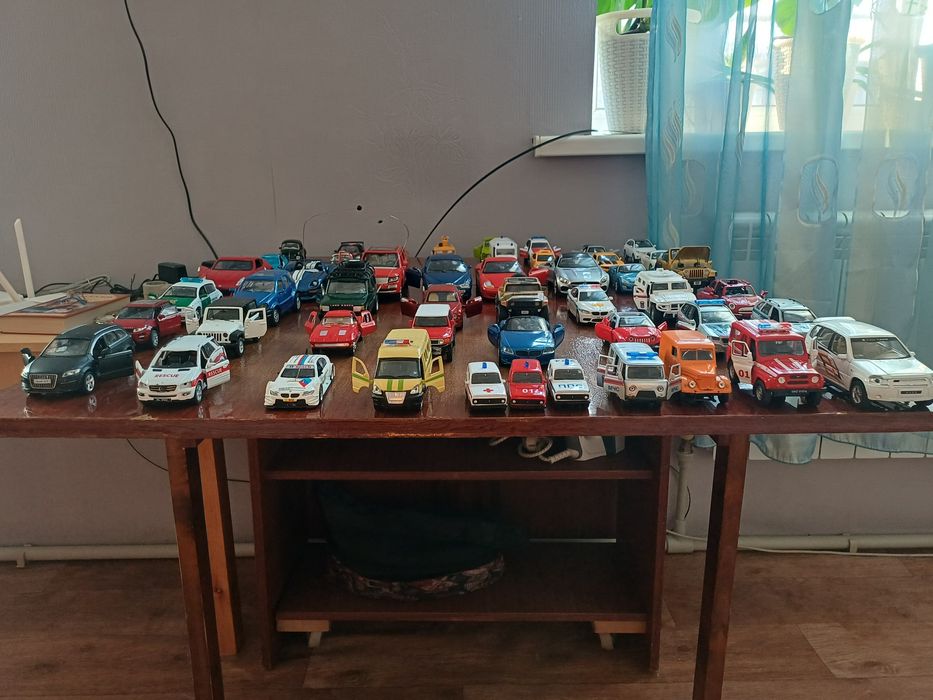 Игрушки  машинки