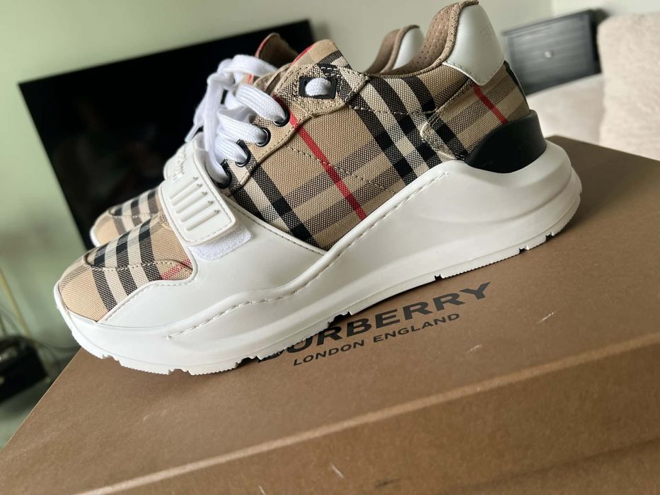Дамски обувки Burberry