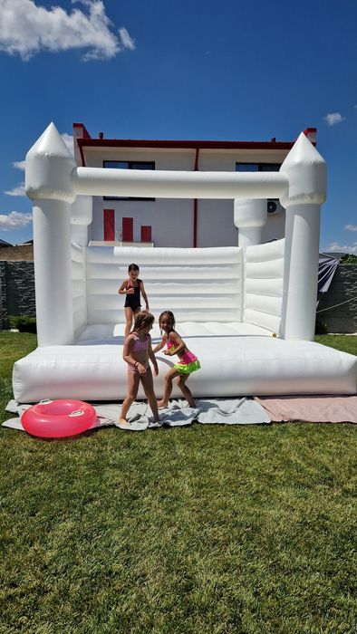 Castel Gonflabil De Inchiriat