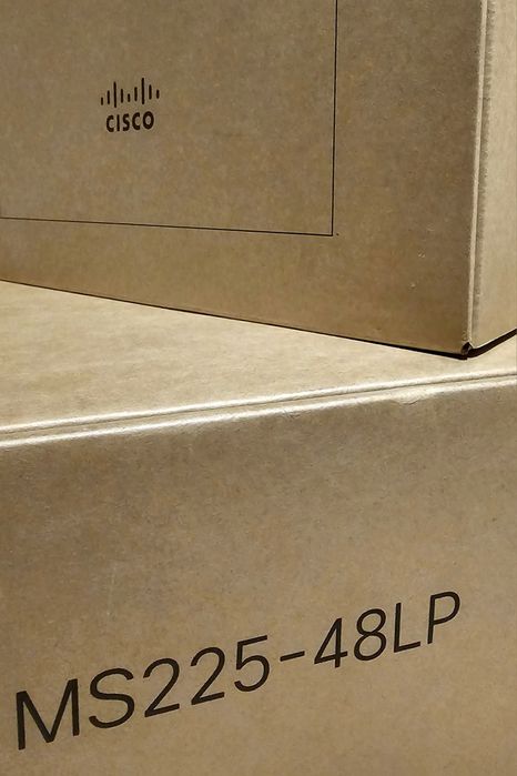 Cisco Meraki MS225-48LP Switch 48 Porturi PoE+ SIGILAT / Nou în Cutie / NEFOLOSIT + Transfer Licență/Dashboard