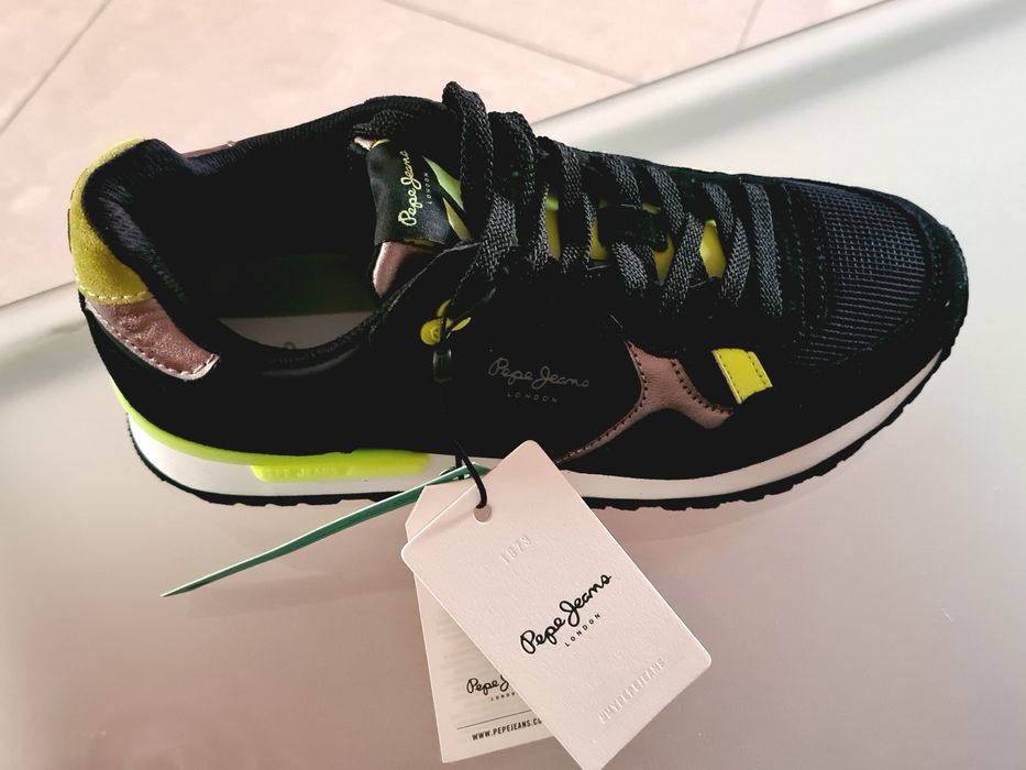 Нови уникални маратонки