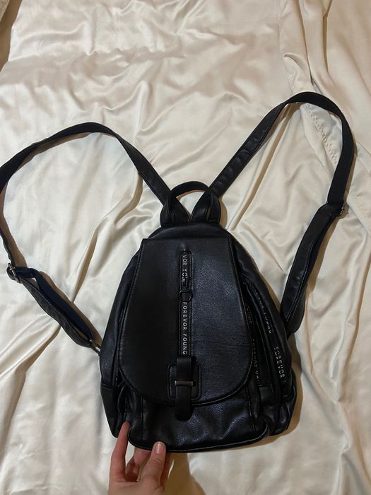 Малка дамска раница