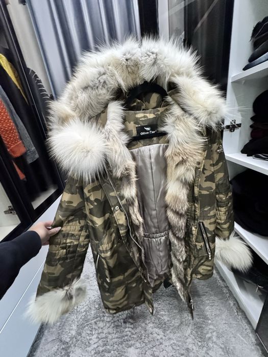 Дамска камуфлажна парка с естествен косъм