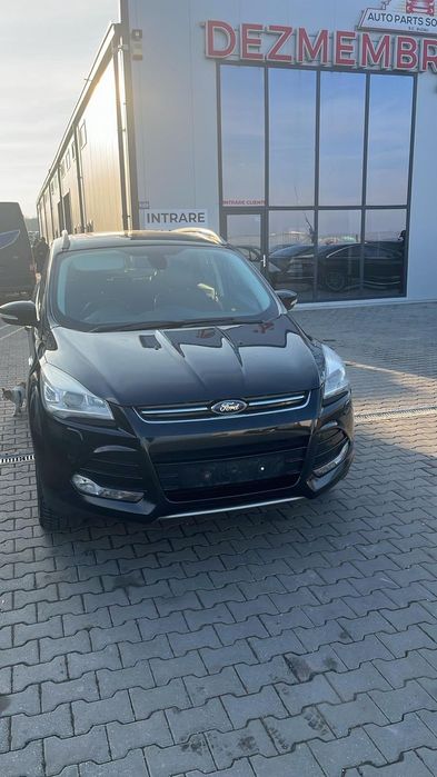 Dezmembram Ford Kuga 2.0 diesel 4x4 din 2014