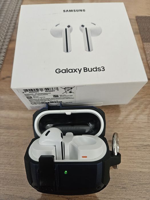 Продам наушники Samsung Buds 3