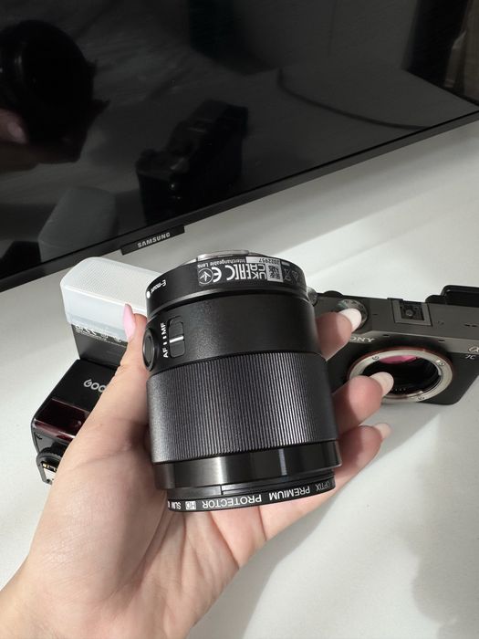 Обектив Sony FE 35mm
