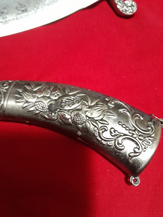 Cuțit / iatagan vintage deteriorat