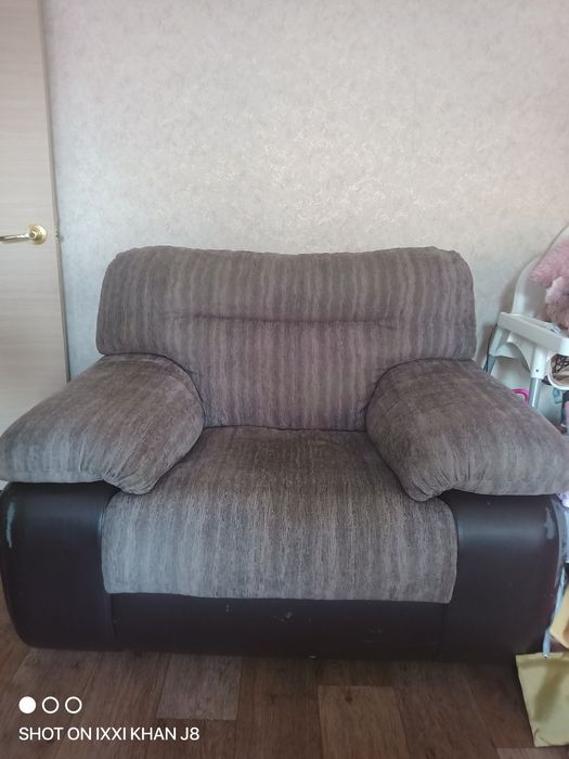 Срочно продам  кресло