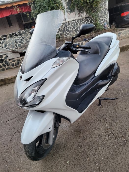 Yamaha majesty 400