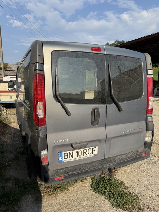 Opel vivaro 2011