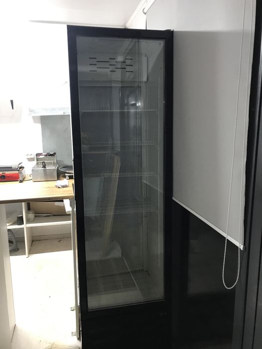 Продается холодильник для напиток