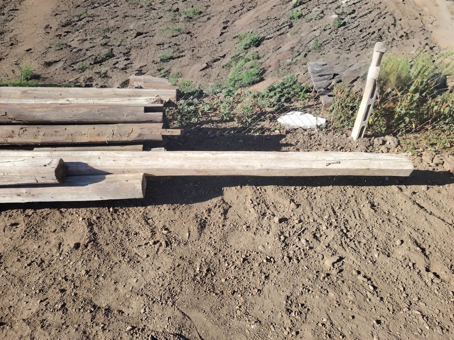 De vânzare grinzi lemn