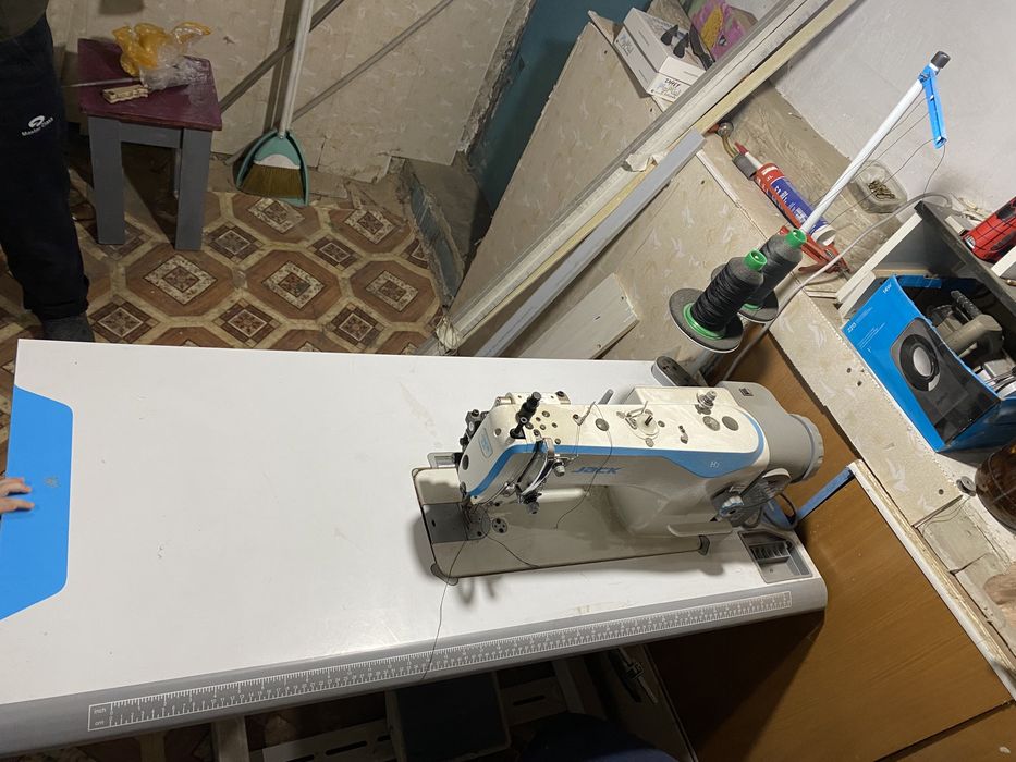 Швейная машина