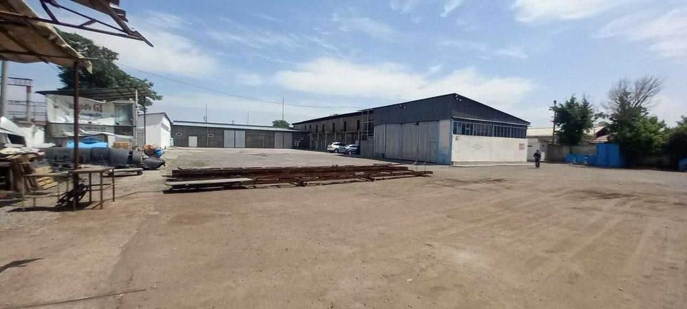 Продаётся 2 га производственная база.