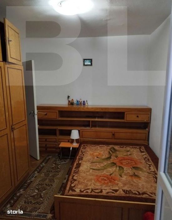 Inchiriez apartament 4 camere!