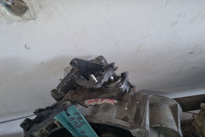 Cutie de Viteza KDN Volkswagen VW Golf a 5-a generatie seria