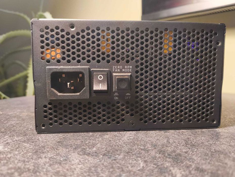 NZXT C1000 захранване за PC 1000 W