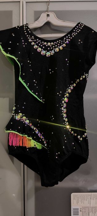 Състезателно трико художествена гимнастика като ново