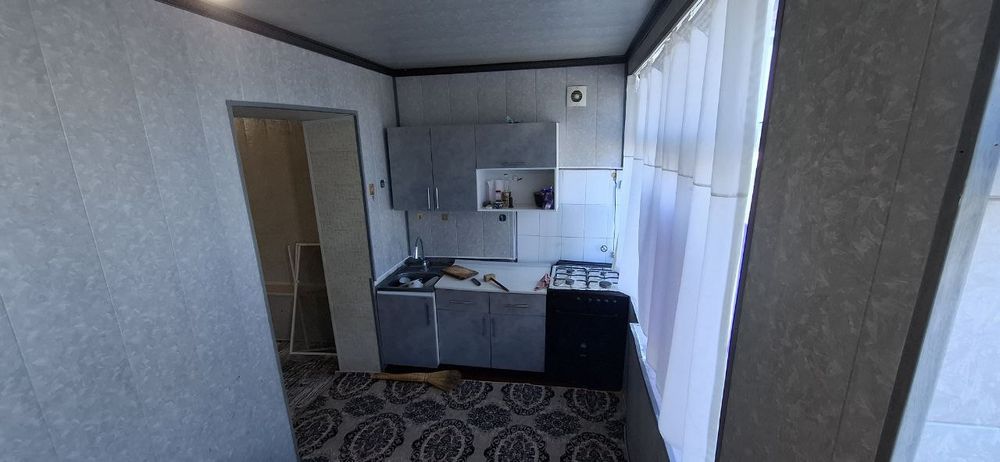 Dom sotiladi 4 etaj 4 xonali