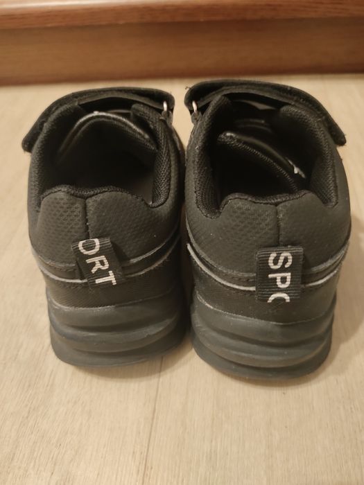 Кроссовки детские для мальчика