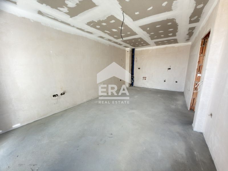 Продава се Тристаен апартамент в Варна, Владислав Варненчик - 89 кв.м за 1685 €/кв.м - Снимка #1