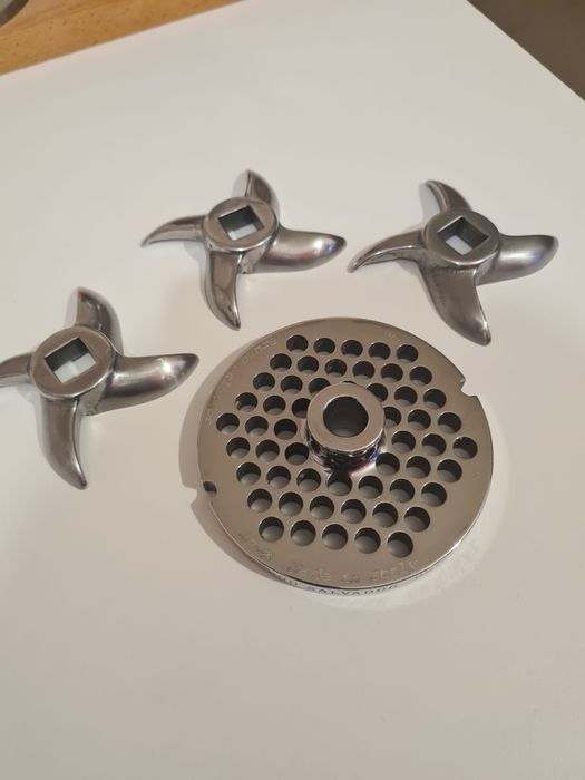 Cutite masina tocat carne 32