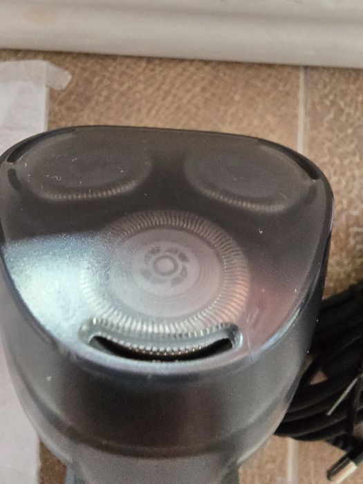 Aparat de ras Philips