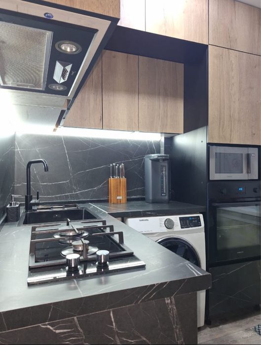 Кухня в современном стиле