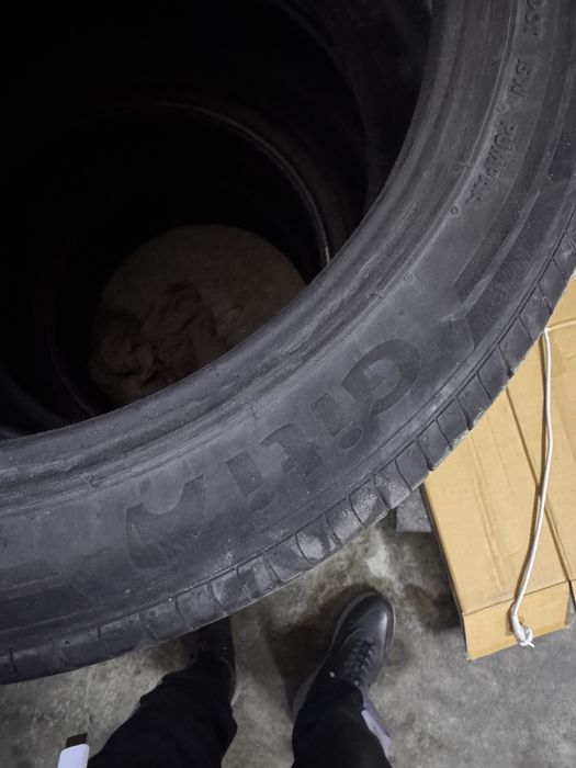 Giti балонни узи 245/45/R19