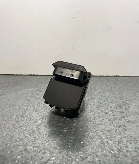 Pompa ABS 0 265 950 055 Volkswagen VW Passat 2002 1.9 TDI 6MT (131 hp)