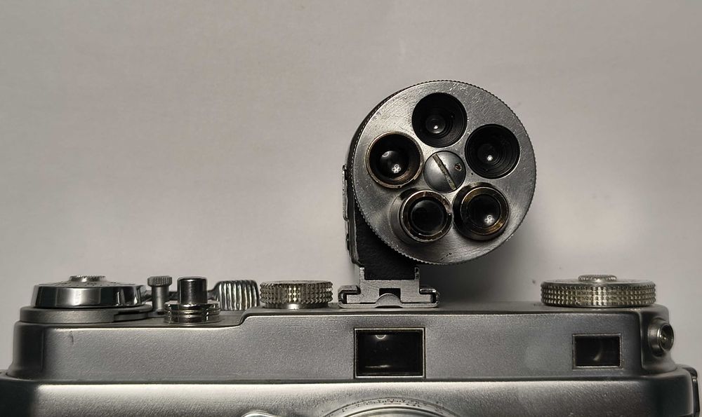 Vizor foto KMZ Universal Turret Viewfinder 28, 35, 50, 85, 135 mm